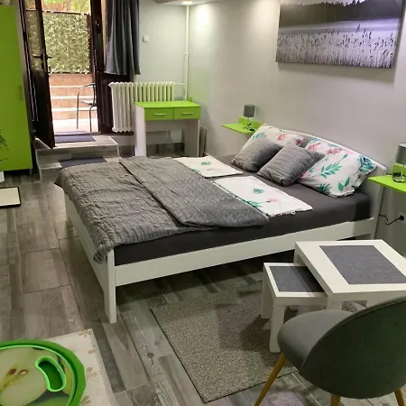 Apartman Lara Belgrad Exterior foto